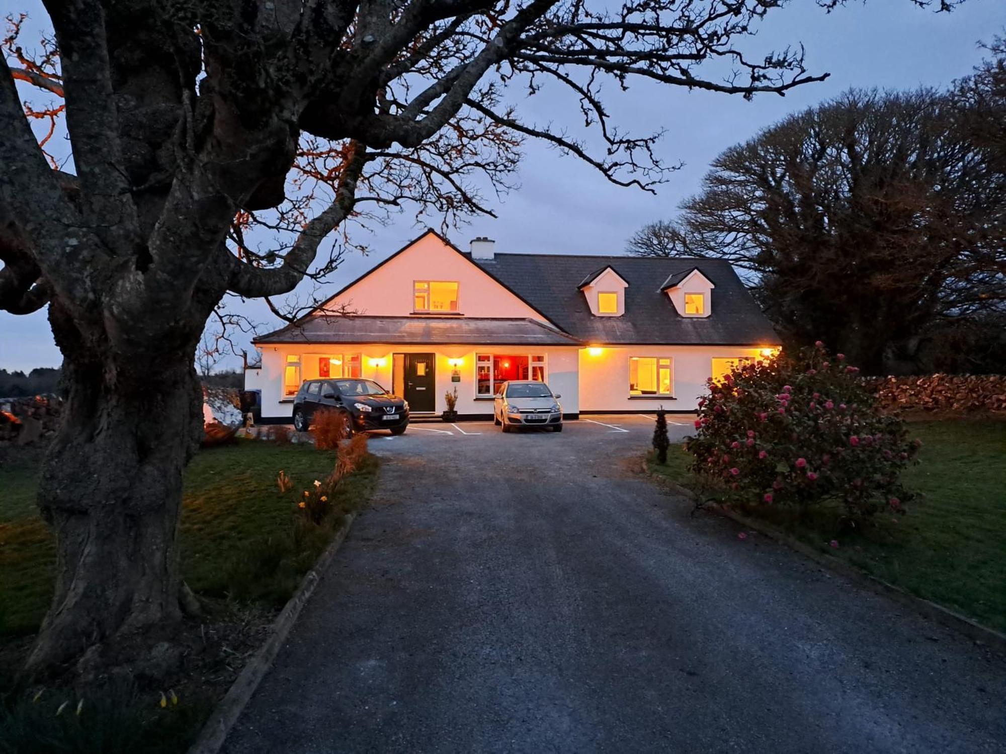 Mountain View Guesthouse Oughterard Exterior photo